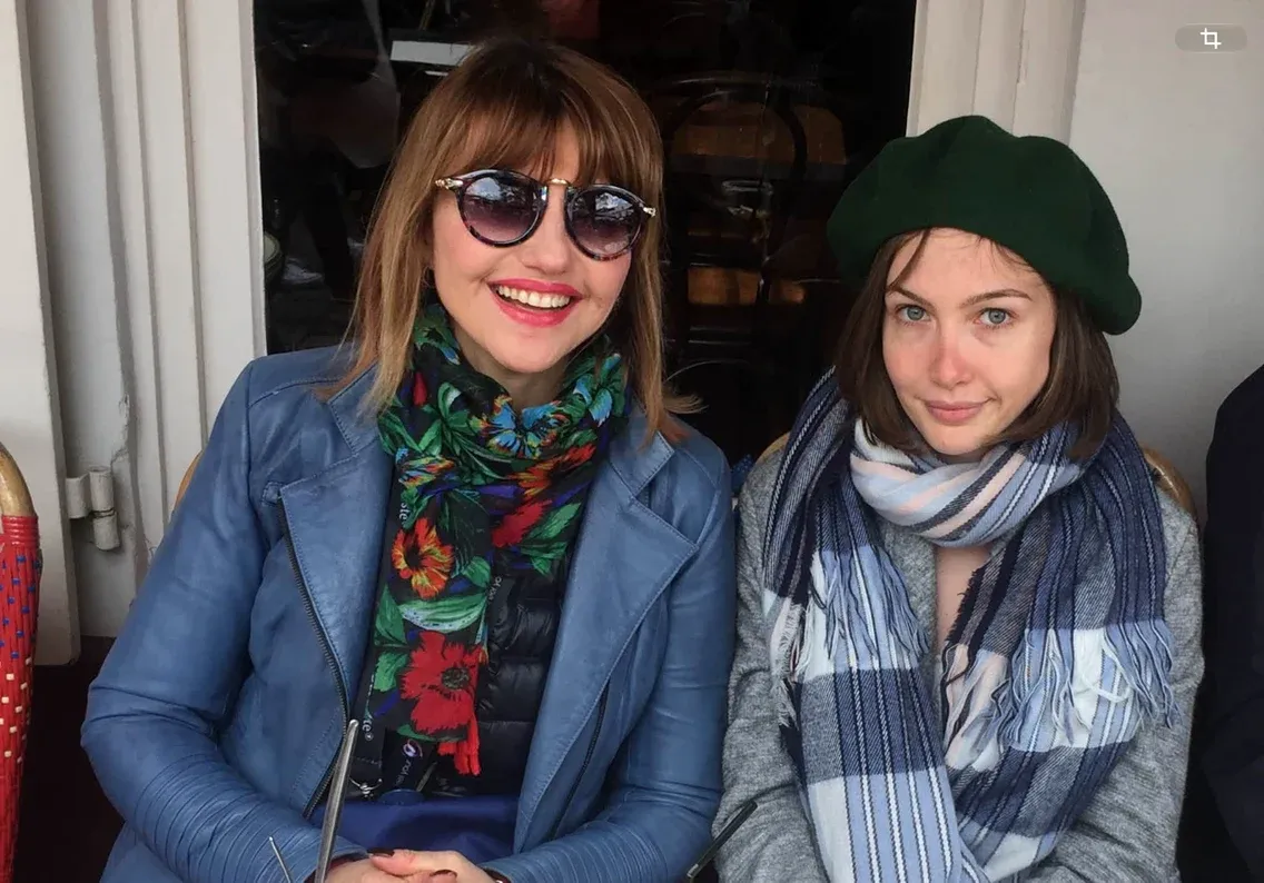 Marina Almășan și frumoasa ei fiică, stabilită la Paris